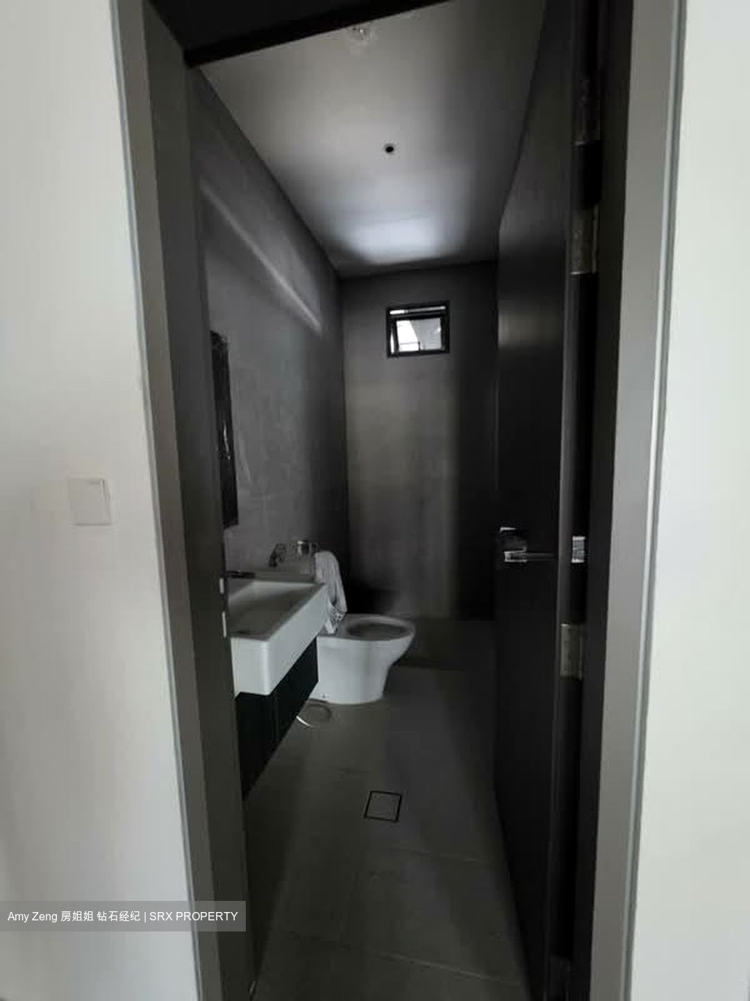 Serangoon Road (D8), Shop House #592353931